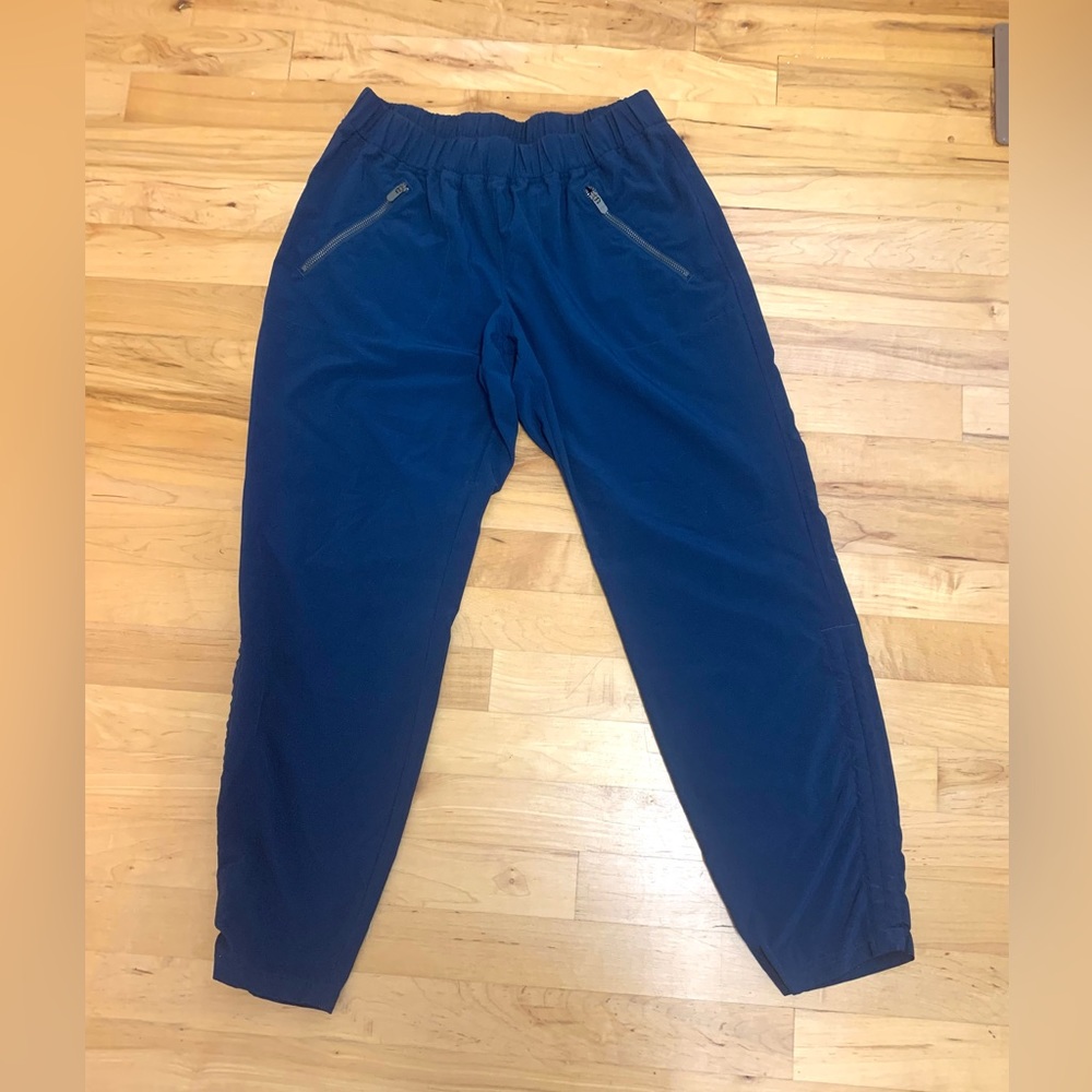 Athleta Aspire Ankle Jogger Pants